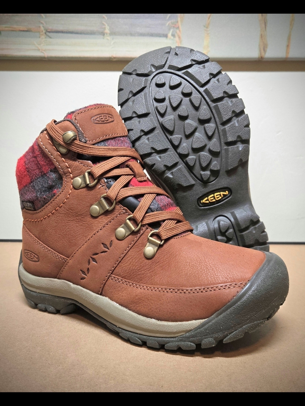 🆕Keen Women's 5 Kaci III Winter Mid Waterproof Boots Red Plaid Hiking Insulated